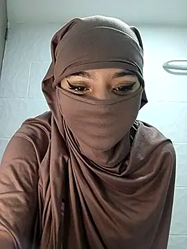 Snapshot of Samira_1 chatting on 07.15.26 Samira 1 online show from 07.15.26