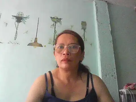 momshe2026 online show from 06.05.26