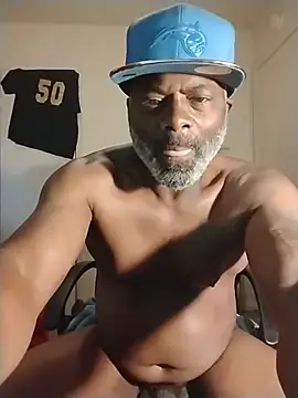 Snapshot of Tremainebigg chatting on 05.30.26 Tremainebigg online show from 05.30.26