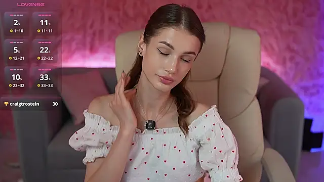 SophiaDream  online show from 06.25.26