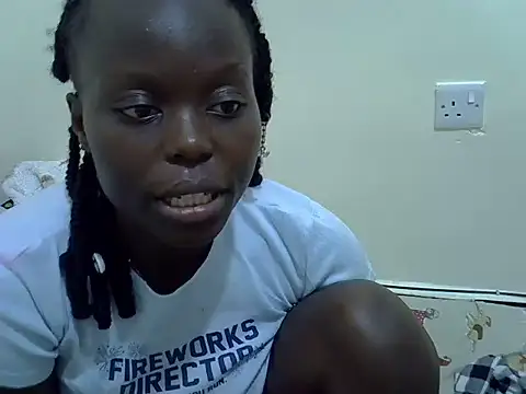Snapshot of ebonycurvedass chatting on 06.11.26 ebonycurvedass online show from 06.11.26