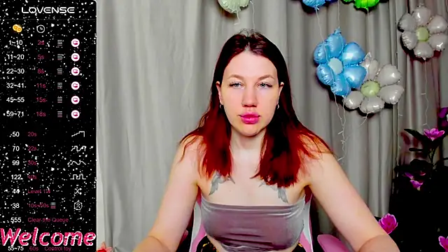 Snapshot of Arya_Curves chatting on 06.12.26 Arya Curves online show from 06.12.26