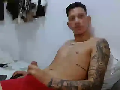 Snapshot of andres200329 chatting on 06.19.26 andres200329 online show from 06.19.26