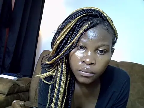 Snapshot of sweet_pie01 chatting on 06.12.26 sweet pie01 online show from 06.12.26