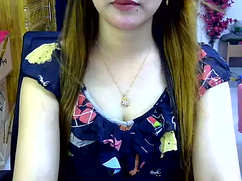 Snapshot of Adiba_Obu_20 chatting on 06.06.26 Adiba Obu 20 online show from 06.06.26