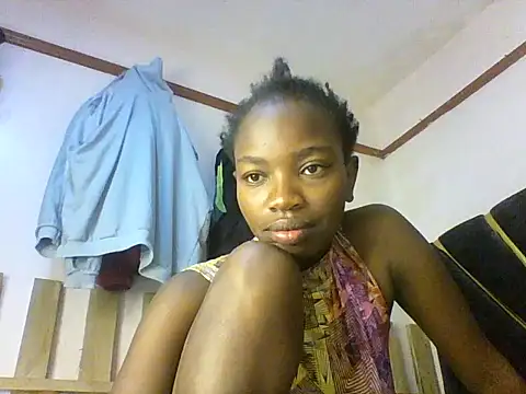 Snapshot of aliana082169 chatting on 06.15.26 aliana082169 online show from 06.15.26