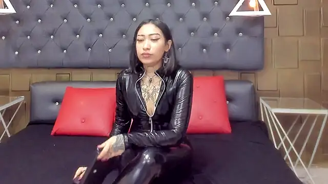 LennaCruz online show from 05.31.26