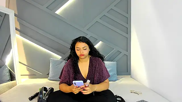 Snapshot of scarlett__3 chatting on 05.31.26 scarlett 3 online show from 05.31.26