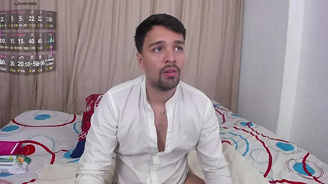 Snapshot of max_ed chatting on 05.31.26 max ed online show from 05.31.26
