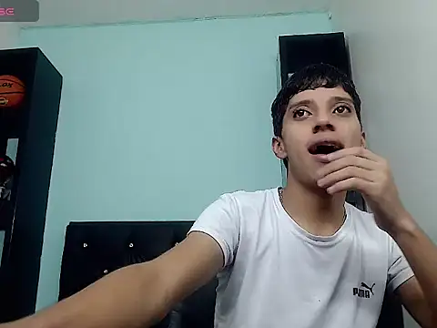 Snapshot of jl_brayan12 chatting on 05.31.26 jl brayan12 online show from 05.31.26