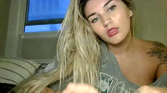 thebeachyblonde online show from 06.26.26