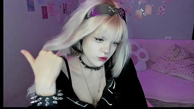 Snapshot of VelvetAlice chatting on 07.16.26 VelvetAlice online show from 07.16.26