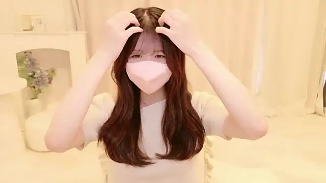 Yuinyaaa online show from 06.09.26