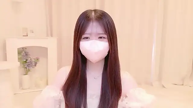Yuinyaaa online show from 06.14.26