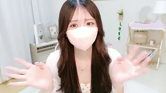 Yuinyaaa online show from 07.01.26
