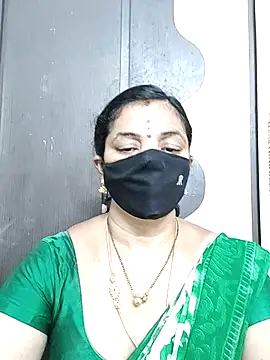Snapshot of Leela_555 chatting on 06.25.26 Leela 555 online show from 06.25.26
