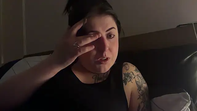 LucyLou31 online show from 06.18.26