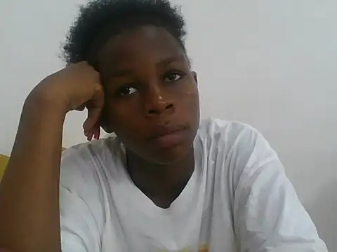 Snapshot of Lill_freakyapple chatting on 07.21.26 Lill freakyapple online show from 07.21.26