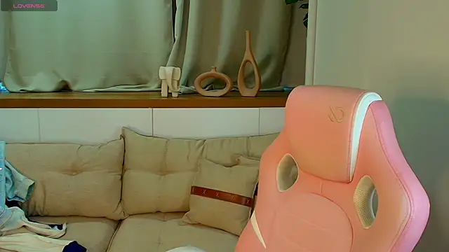 Rose Desiree online show from 07.06.26