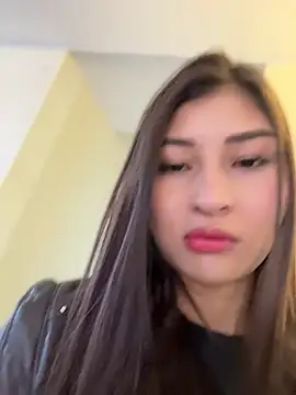 Snapshot of Aylin-fire chatting on 06.14.26 Aylin-fire online show from 06.14.26