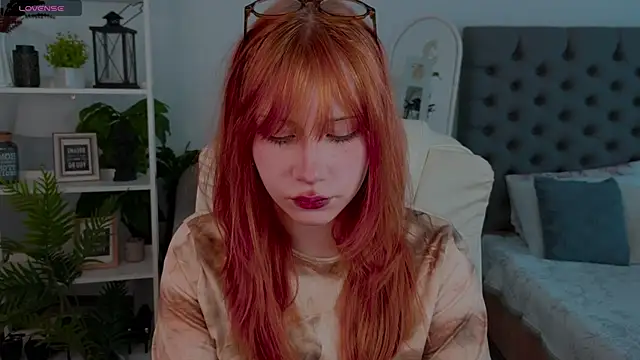 Snapshot of Fleur_Fox chatting on 05.31.26 Fleur Fox online show from 05.31.26