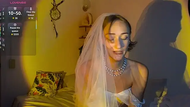 Snapshot of lexxislexxx chatting on 06.11.26 lexxislexxx online show from 06.11.26