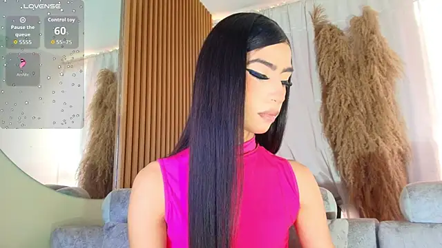 Snapshot of Victoria_Bigcock chatting on 07.24.26 Victoria Bigcock online show from 07.24.26