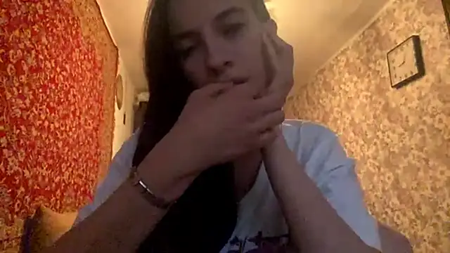 Snapshot of NeryLaffitte chatting on 05.31.26 NeryLaffitte online show from 05.31.26