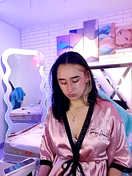 Lua bloom  online show from 06.09.26