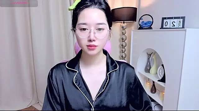 Snapshot of miuu6868 chatting on 06.21.26 miuu6868 online show from 06.21.26