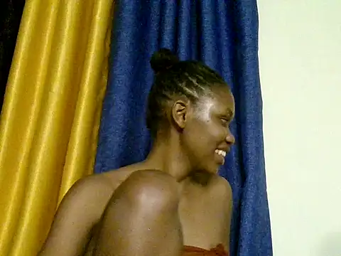Snapshot of SexiePixie_ chatting on 07.11.26 SexiePixie online show from 07.11.26