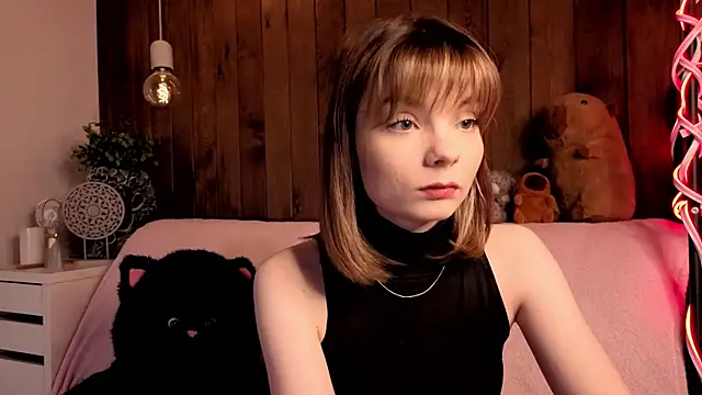 Snapshot of IvoryPesante chatting on 07.15.26 IvoryPesante online show from 07.15.26