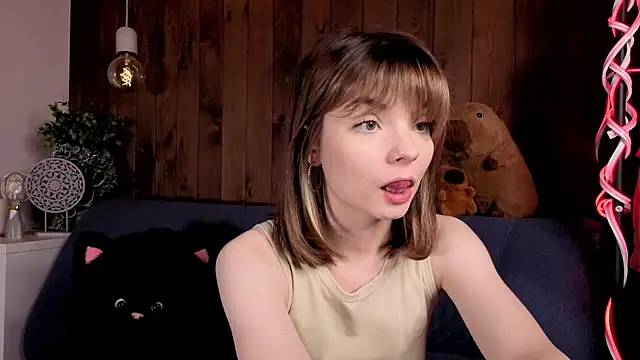 Snapshot of IvoryPesante chatting on 07.16.26 IvoryPesante online show from 07.16.26