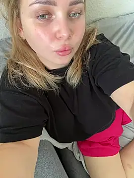 kira235 online show from 08.01.26