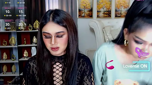 Snapshot of FuckingDollz chatting on 05.28.26 FuckingDollz online show from 05.28.26