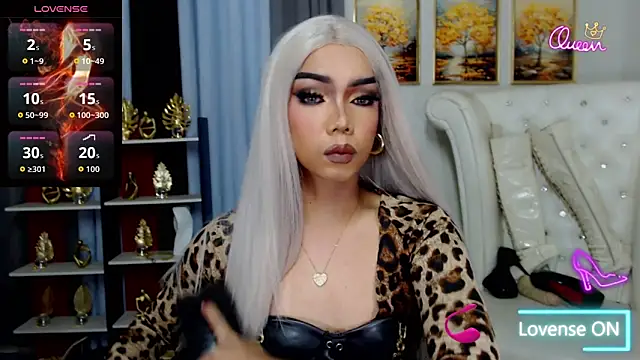 Snapshot of FuckingDollz chatting on 06.20.26 FuckingDollz online show from 06.20.26