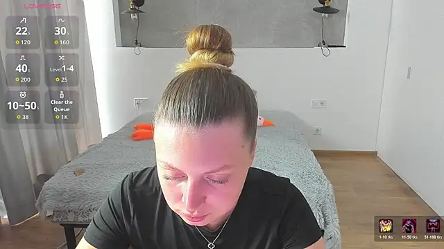 Snapshot of Kitkatvel chatting on 07.10.26 Kitkatvel online show from 07.10.26
