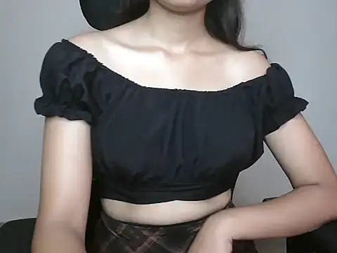 Snapshot of Akj093 chatting on 06.26.26 Akj093 online show from 06.26.26