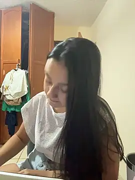 Snapshot of definibr chatting on 06.19.26 definibr online show from 06.19.26