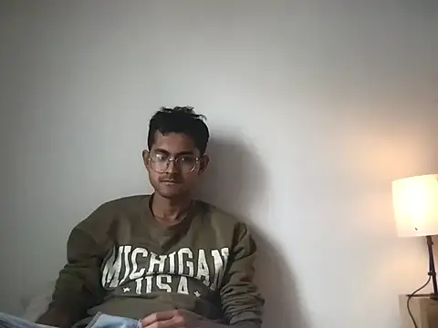 Snapshot of xanderlover chatting on 05.28.26 xanderlover online show from 05.28.26