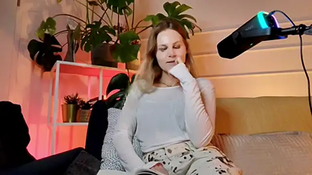 Snapshot of sweeeeetangell chatting on 06.01.26 sweeeeetangell online show from 06.01.26