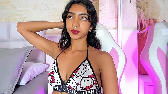 HottieVeroo  online show from 07.21.26