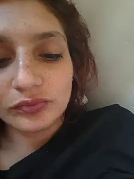 Snapshot of resstess chatting on 06.14.26 resstess online show from 06.14.26
