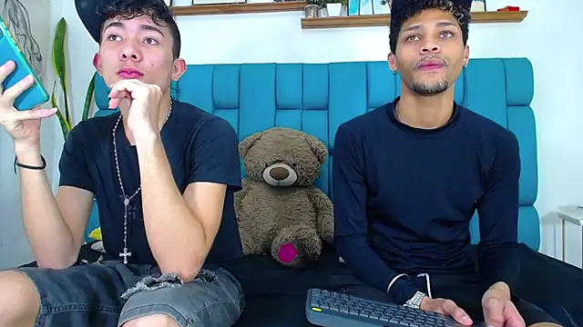 STRANGER BOYS online show from 07.11.26