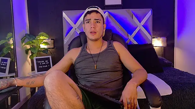 Snapshot of Alex-Rodriguezz chatting on 06.08.26 Alex-Rodriguezz online show from 06.08.26