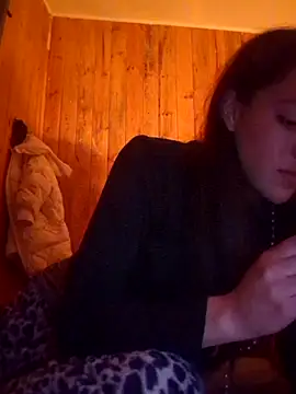 Snapshot of VickymoreX chatting on 06.17.26 VickymoreX online show from 06.17.26