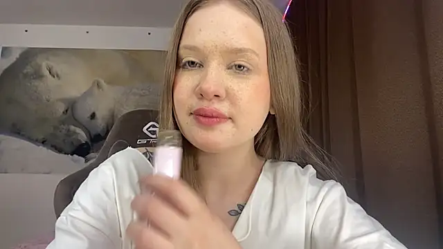 StefiMoon online show from 06.05.26