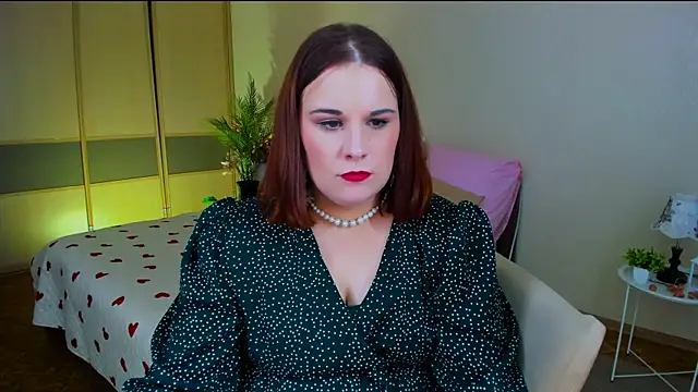 Snapshot of OliviaTwens chatting on 07.17.26 OliviaTwens online show from 07.17.26