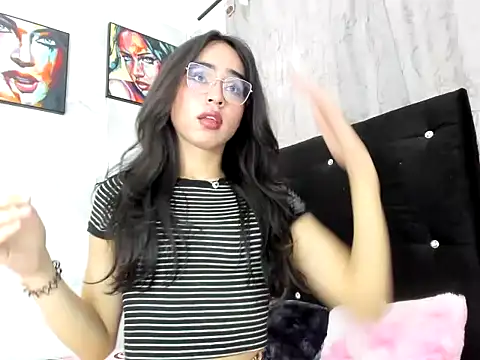 Snapshot of katalina_latin20 chatting on 06.01.26 katalina latin20 online show from 06.01.26