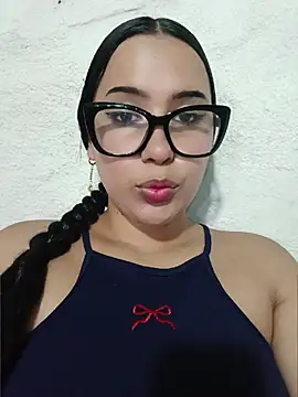 Snapshot of shantall_cute chatting on 07.01.26 shantall cute online show from 07.01.26